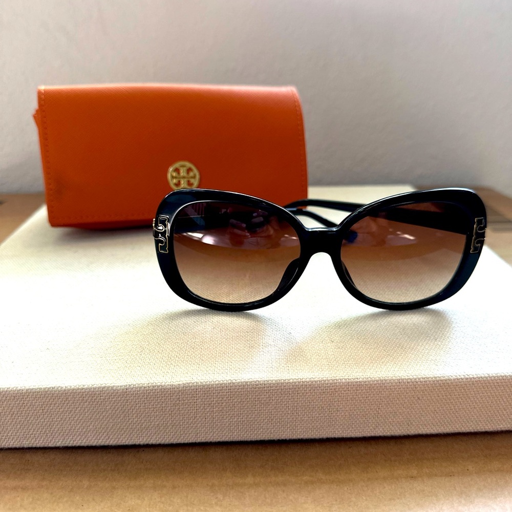 Tory Burch Sunglasses TY7133U 57 Black